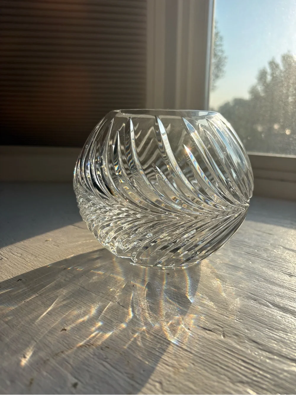 Crystal Swirl Glass Vase - Clear